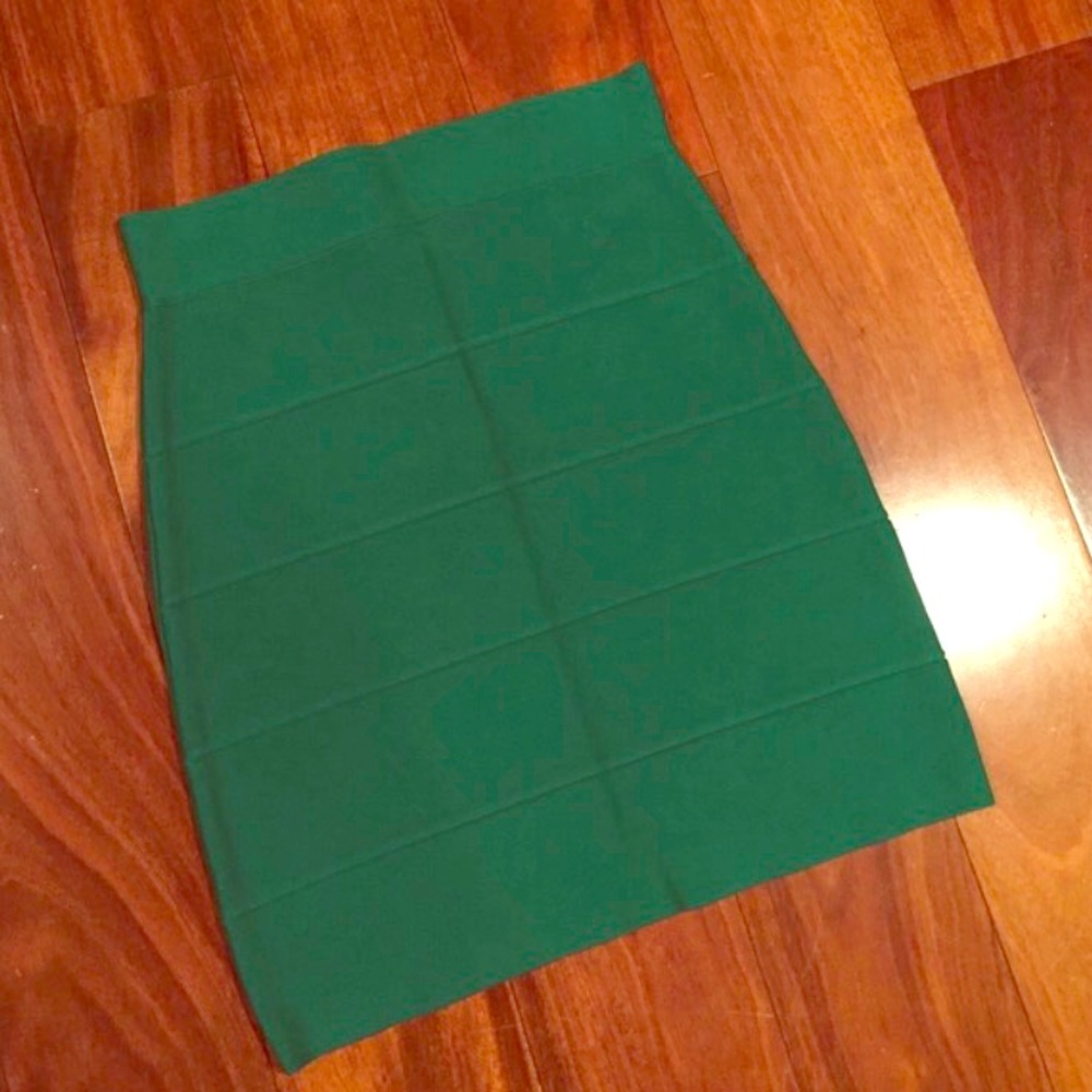 BCBG green bandage skirt